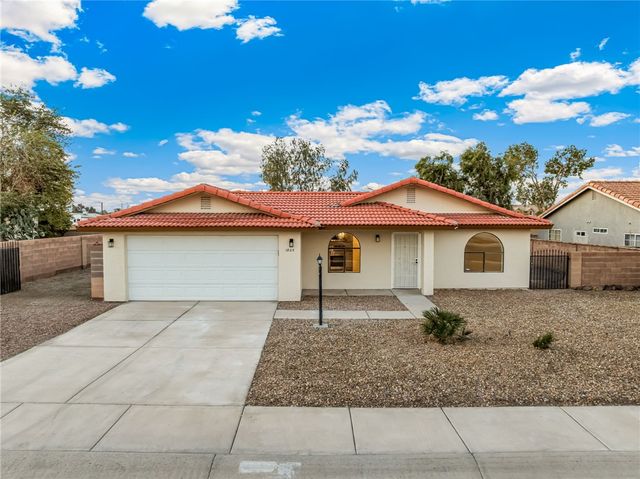 1805 E Boulder Creek Way, Fort Mohave, AZ 86426
