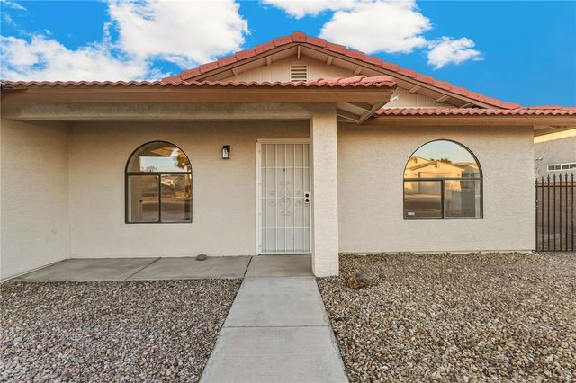 1805 E Boulder Creek Way, Fort Mohave, AZ 86426