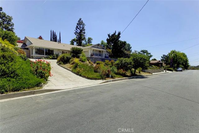 6916 Estepa, Tujunga, CA 91042