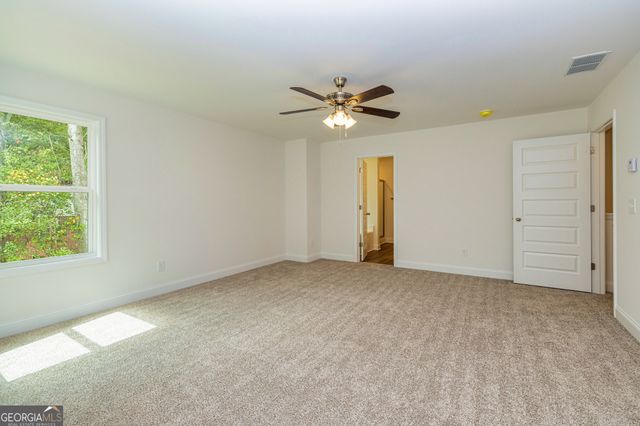 1669 W Poplar Street, Griffin, GA 30224