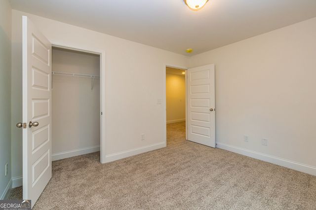 1669 W Poplar Street, Griffin, GA 30224