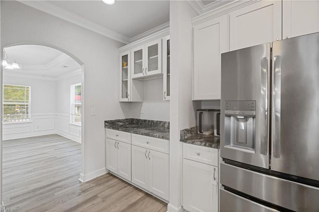 964 N King ST, Hampton, VA 23669