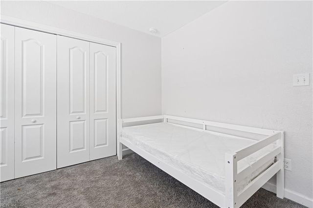 964 N King ST, Hampton, VA 23669