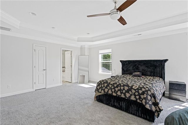 964 N King ST, Hampton, VA 23669