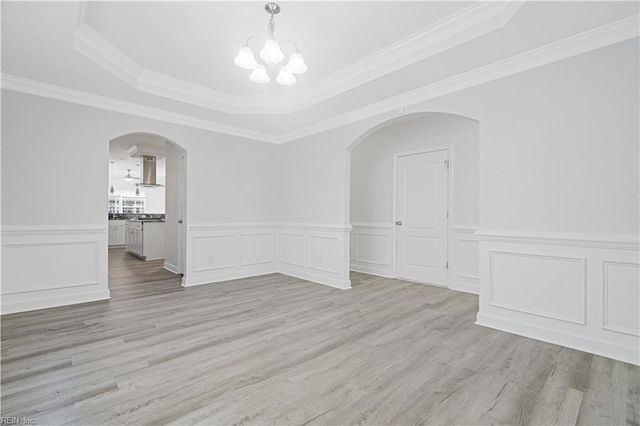 964 N King ST, Hampton, VA 23669