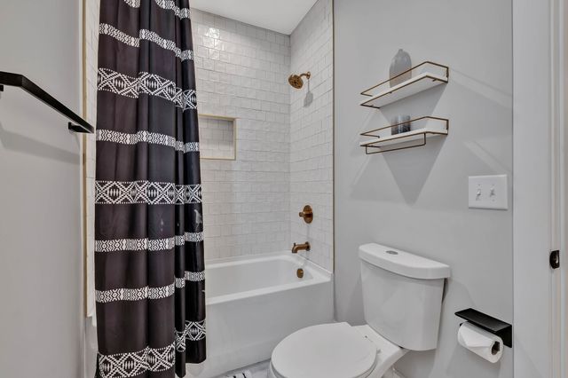 611 21st Ave, N, Nashville, TN 37203