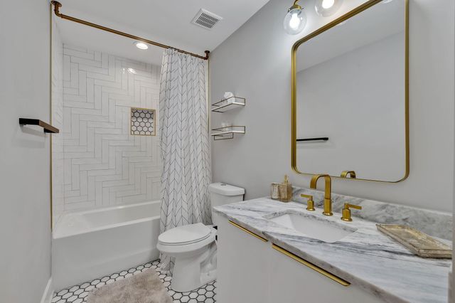 611 21st Ave, N, Nashville, TN 37203