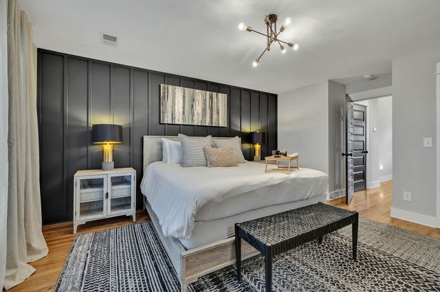 611 21st Ave, N, Nashville, TN 37203