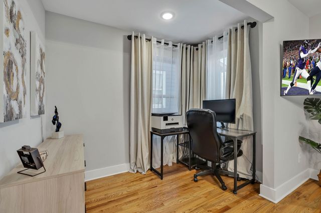 611 21st Ave, N, Nashville, TN 37203