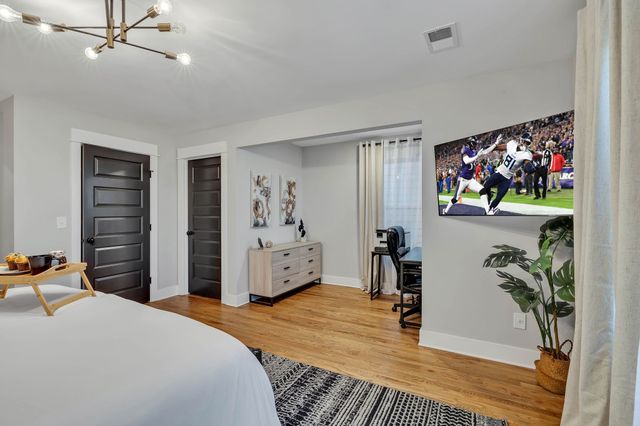 611 21st Ave, N, Nashville, TN 37203