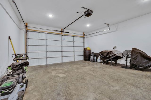 611 21st Ave, N, Nashville, TN 37203