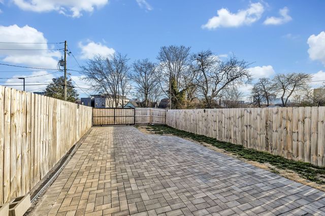 611 21st Ave, N, Nashville, TN 37203