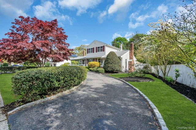 303 Timberpoint Road, East Islip, NY 11730