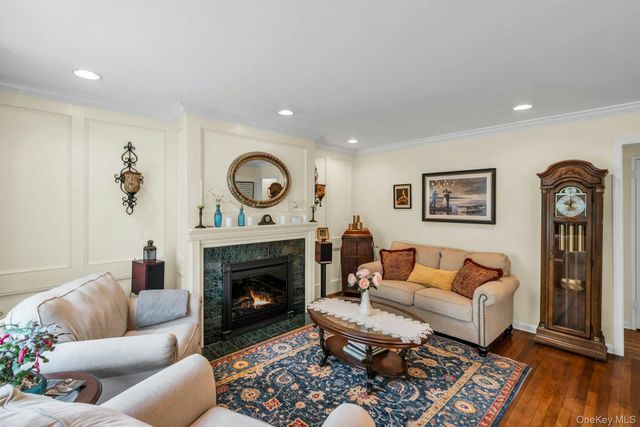 303 Timberpoint Road, East Islip, NY 11730