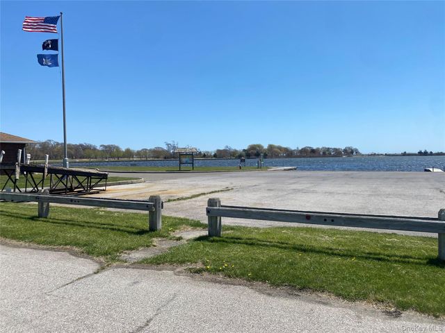 303 Timberpoint Road, East Islip, NY 11730