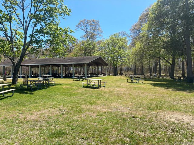 303 Timberpoint Road, East Islip, NY 11730