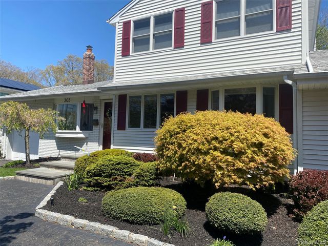 303 Timberpoint Road, East Islip, NY 11730