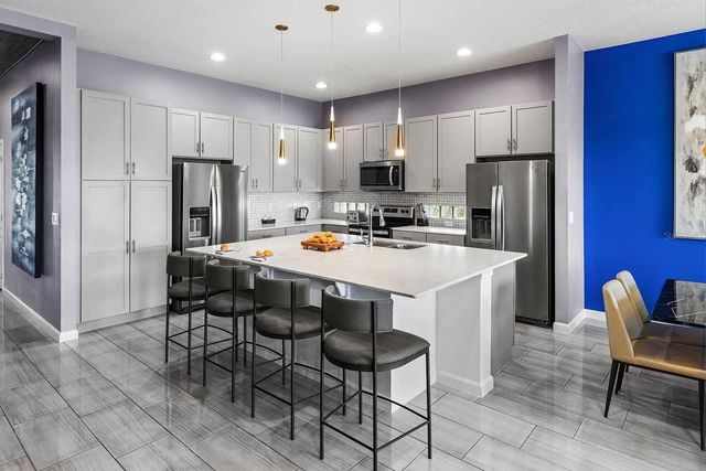 8025 OAK SHADOW COURT, Davenport, FL 33837