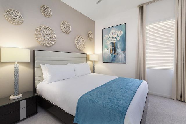 8025 OAK SHADOW COURT, Davenport, FL 33837