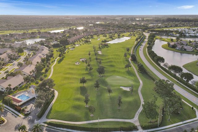 7207 Le Chalet Boulevard, Boynton Beach, FL 33472