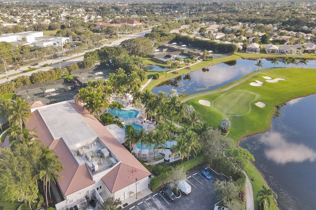 7207 Le Chalet Boulevard, Boynton Beach, FL 33472