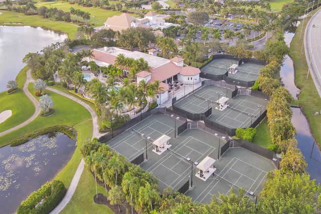 7207 Le Chalet Boulevard, Boynton Beach, FL 33472