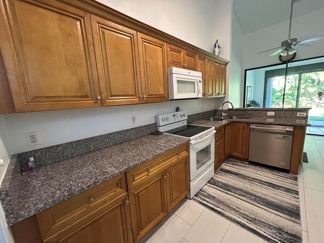 7207 Le Chalet Boulevard, Boynton Beach, FL 33472