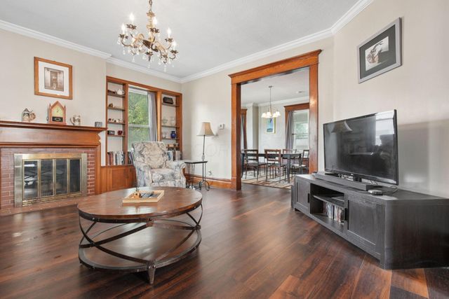 107 S Warren Avenue, Columbus, OH 43204