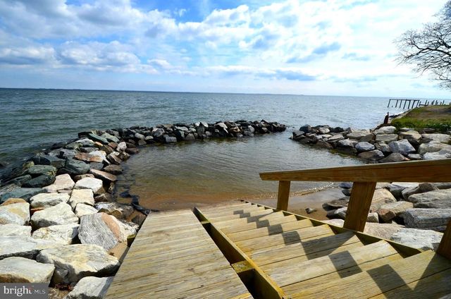 4728 FREDERICK AVE, Shady Side, MD 20764