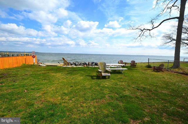 4728 FREDERICK AVE, Shady Side, MD 20764