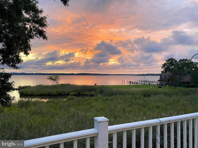 4728 FREDERICK AVE, Shady Side, MD 20764