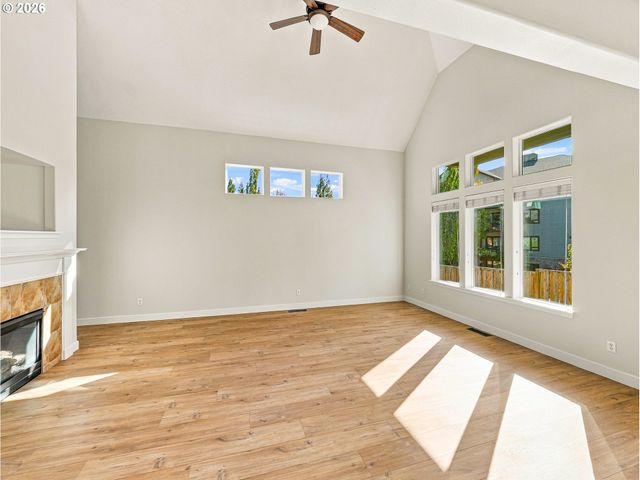 12725 Se DREAM WEAVER Ct, Happy Valley, OR 97086