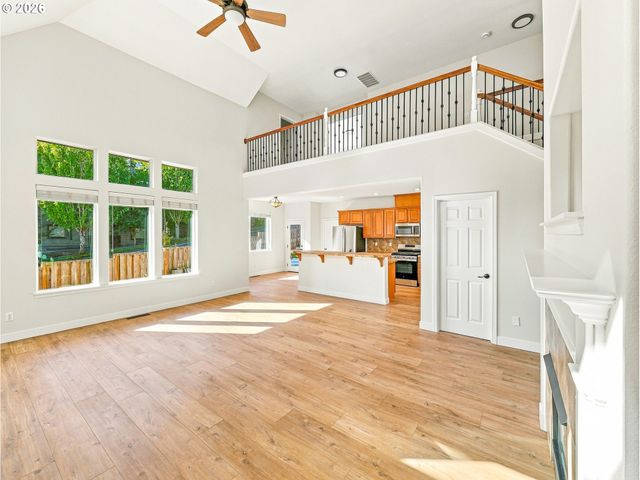 12725 Se DREAM WEAVER Ct, Happy Valley, OR 97086