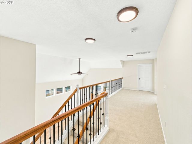 12725 Se DREAM WEAVER Ct, Happy Valley, OR 97086