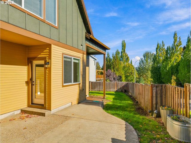 12725 Se DREAM WEAVER Ct, Happy Valley, OR 97086