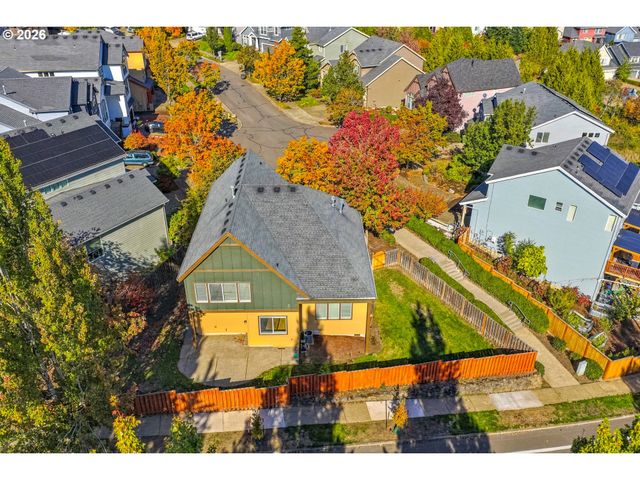 12725 Se DREAM WEAVER Ct, Happy Valley, OR 97086