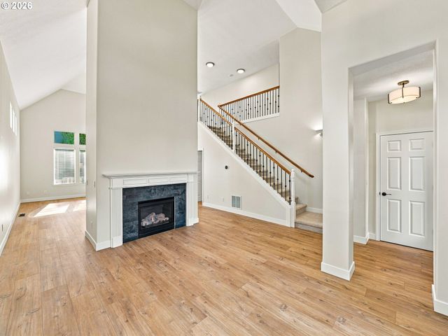 12725 Se DREAM WEAVER Ct, Happy Valley, OR 97086