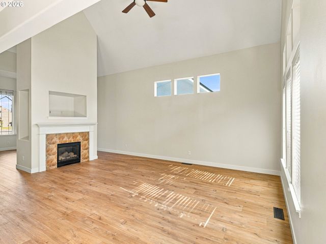 12725 Se DREAM WEAVER Ct, Happy Valley, OR 97086