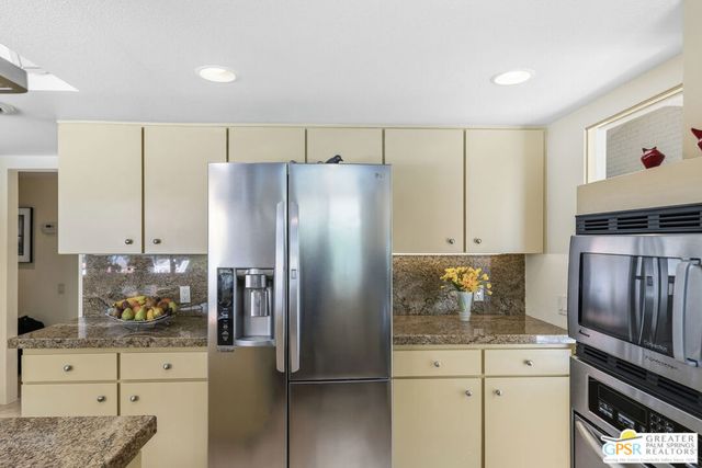 2607 S Calle Palo Fierro, Palm Springs, CA 92264