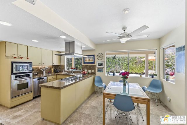 2607 S Calle Palo Fierro, Palm Springs, CA 92264