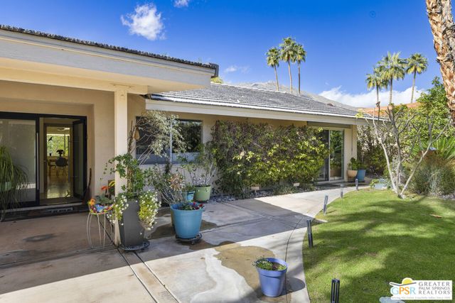 2607 S Calle Palo Fierro, Palm Springs, CA 92264