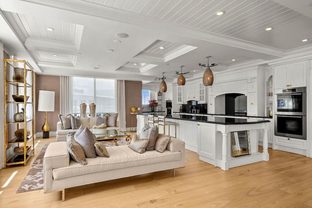 350 SE 2nd Street GPH10, Fort Lauderdale, FL 33301