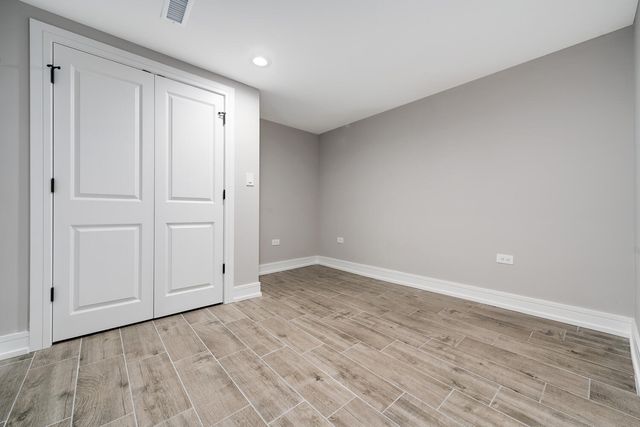 8449 S Euclid Avenue, Chicago, IL 60617