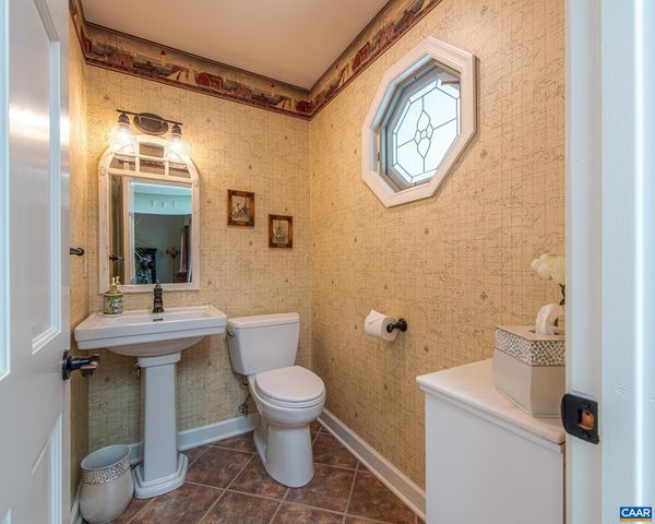 1089 BROKEN ISLAND RD, Palmyra, VA 22963