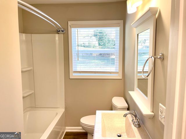 2626 Blount Street, East Point, GA 30344