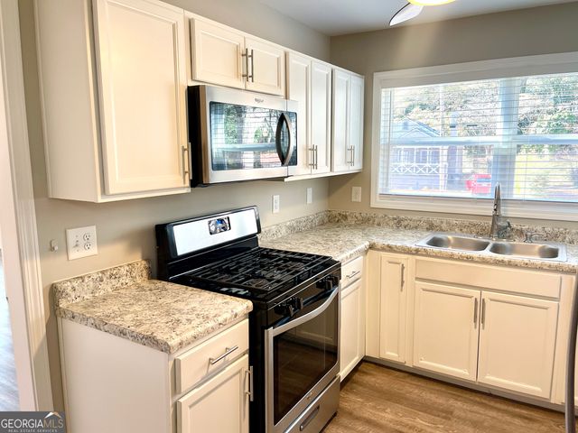 2626 Blount Street, East Point, GA 30344