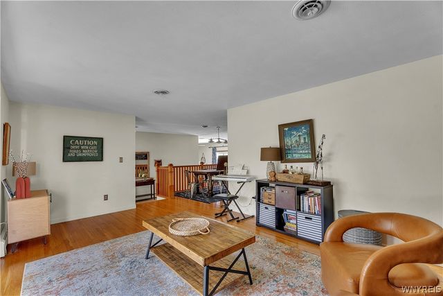 145 East Maplemere Road, Amherst, NY 14221