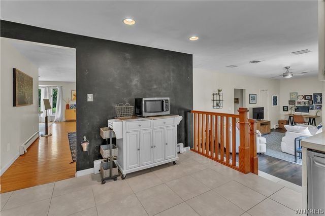 145 East Maplemere Road, Amherst, NY 14221