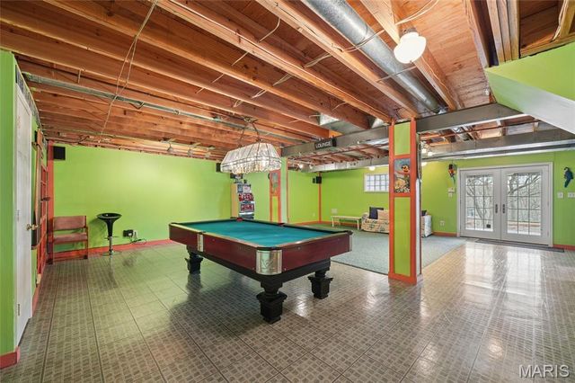 12856 Pointe Drive, Sunset Hills, MO 63127