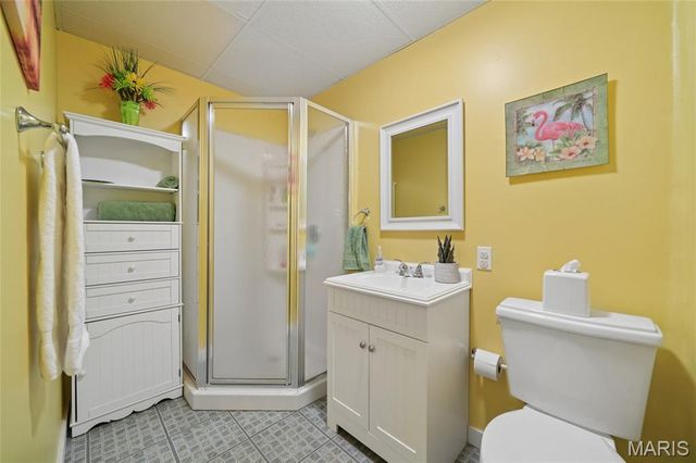 12856 Pointe Drive, Sunset Hills, MO 63127